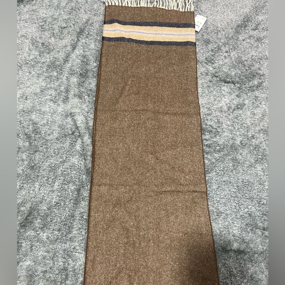 NWT cashmere scarf